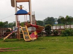 Plot For Sale in  Red Wood Park 