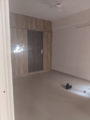Room in 2 BHK Apartment at Manglams Vaishali Estate, Vaishali Nagar – for Rent