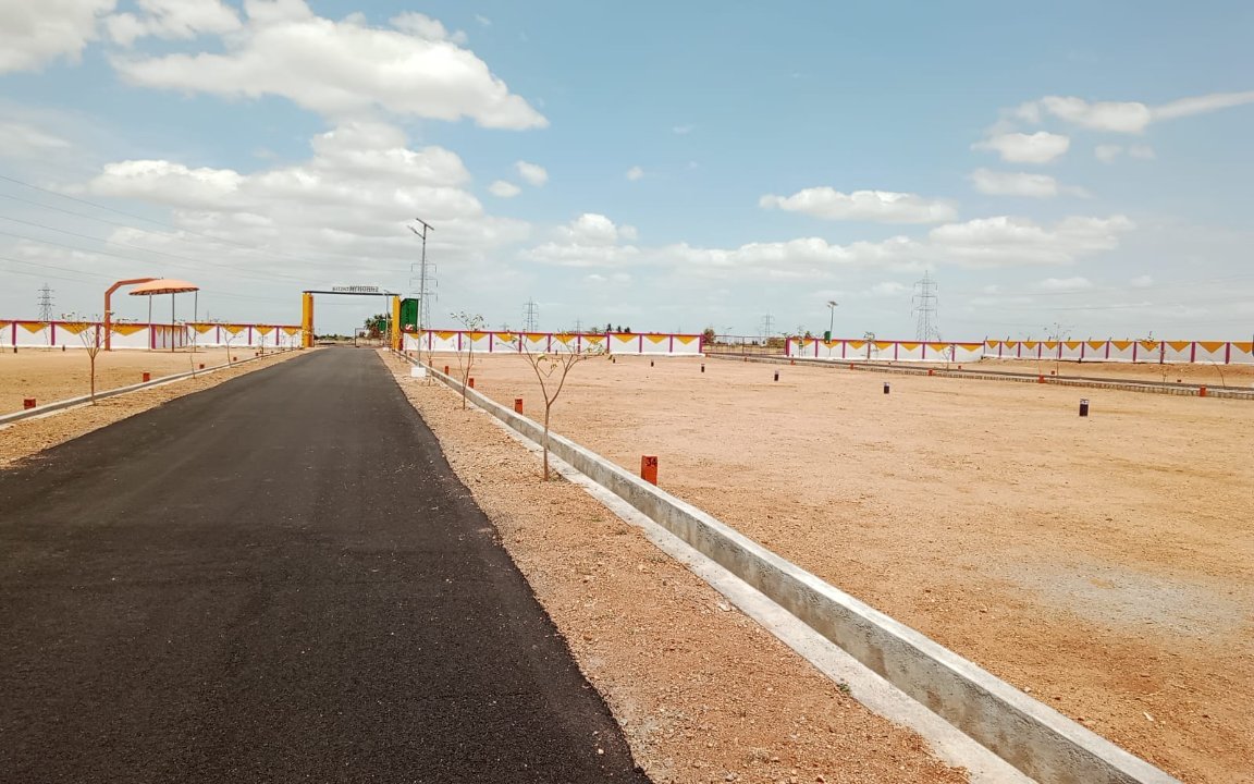 Plot For Sale in Nagamangalam