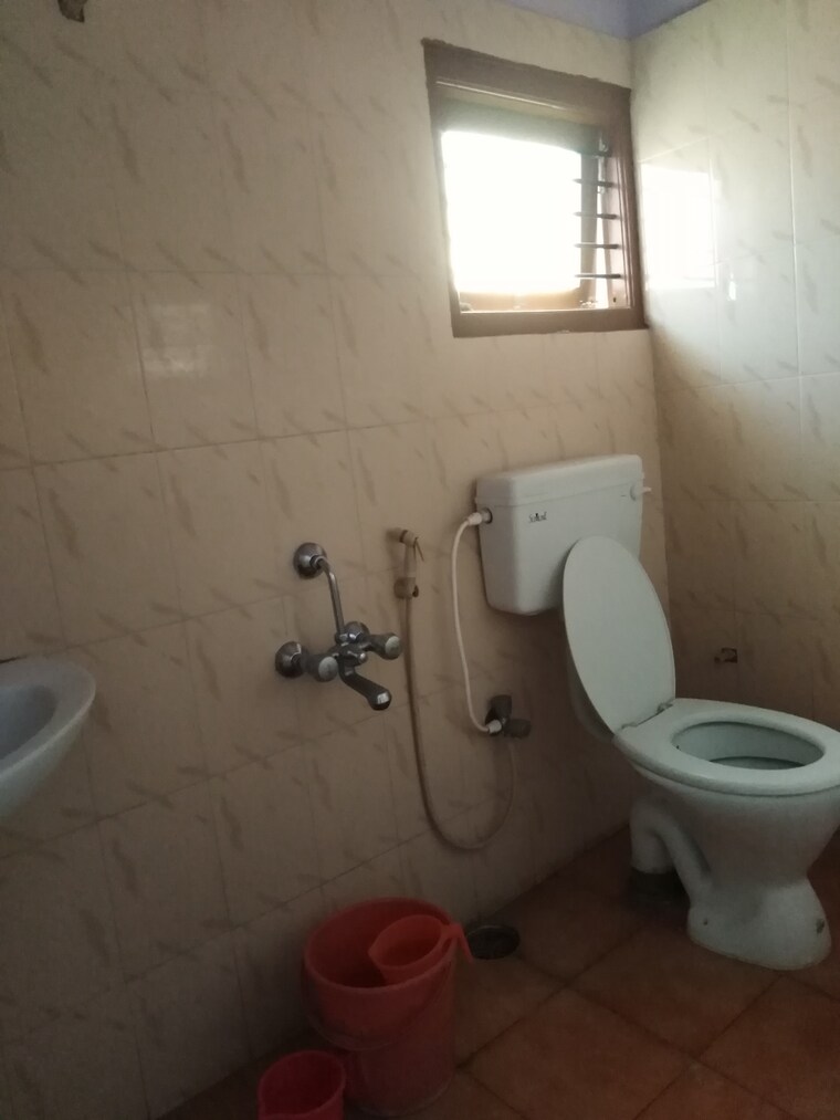 Bathroom, rt nagar 1 RK 600 Sq.Ft. Independent House In Rt Nagar Bangalore 9321129