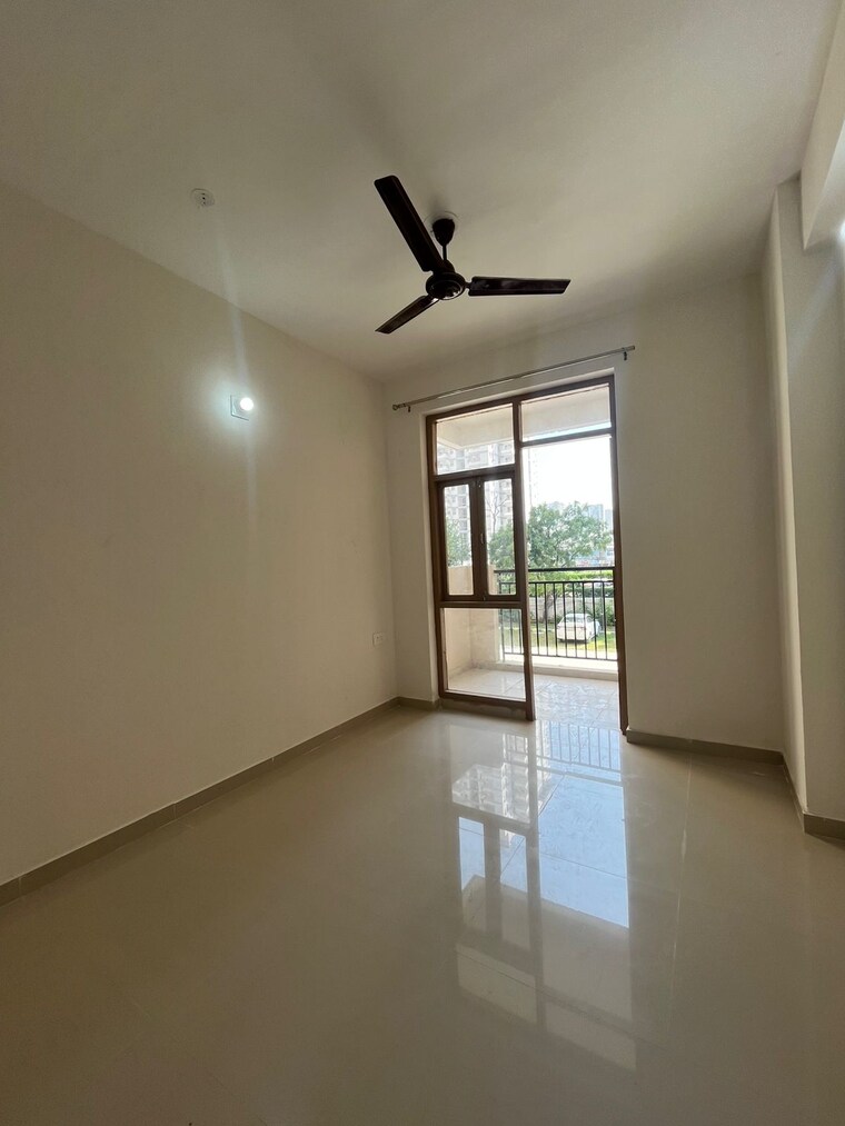 Room, zara-rossa 2 Bedroom 950 Sq.Ft. Apartment In Sector 112 Gurgaon 9321182