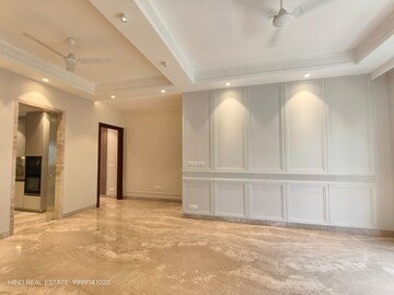 Room in 6+ BHK Independent House at Safdarjung Enclave – for Rent