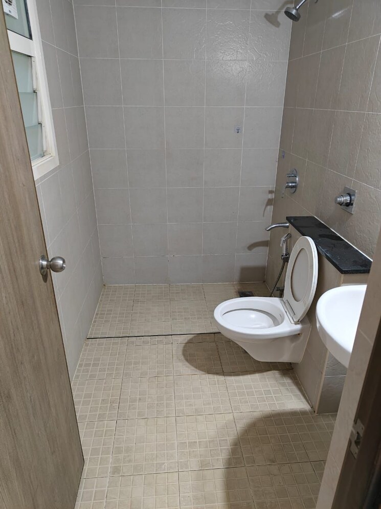 Bathroom, sobha-dream-acres 2 Bedroom 1012 Sq.Ft. Apartment In Panathur Bangalore 9321249