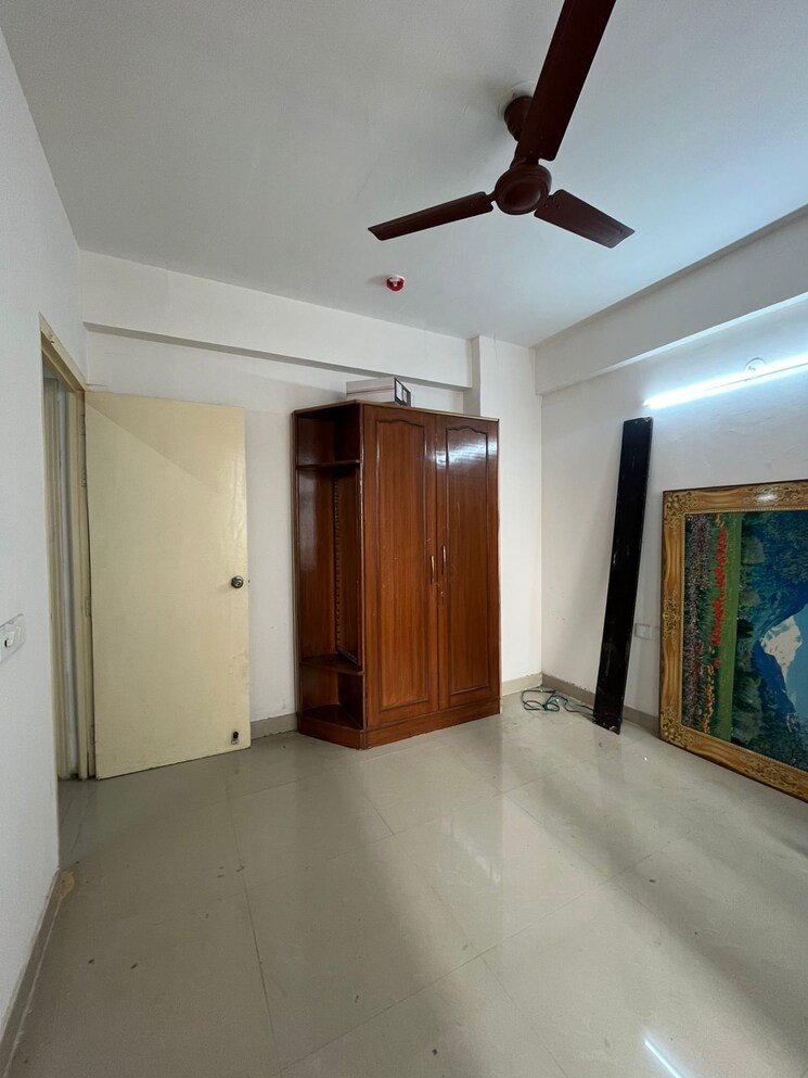 Room, zara-rossa 2 Bedroom 950 Sq.Ft. Apartment In Sector 112 Gurgaon 9321189