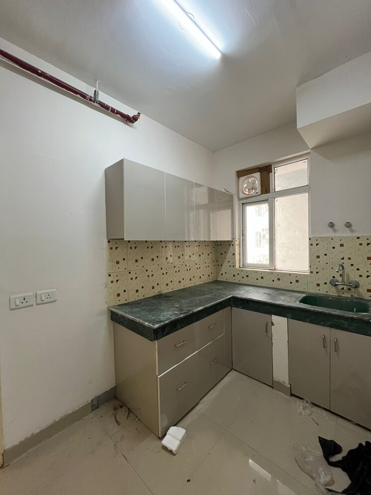 Kitchen, zara-rossa 2 Bedroom 950 Sq.Ft. Apartment In Sector 112 Gurgaon 9321189