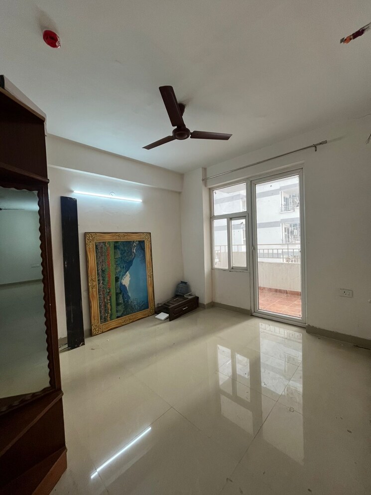 Kitchen, zara-rossa 2 Bedroom 950 Sq.Ft. Apartment In Sector 112 Gurgaon 9321189