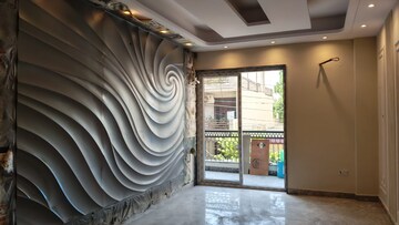 Parking in 3 BHK Builder Floor at Sector 4 – for Sale