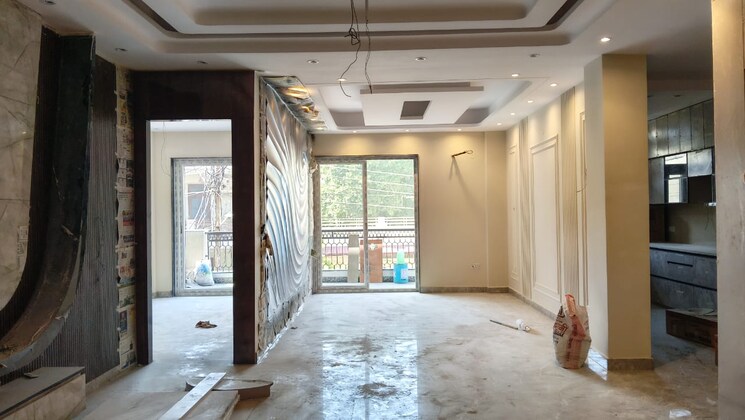 Bedroom, sector 4 3 Bedroom 250 Sq.Yd. Builder Floor In Sector 4 Gurgaon 9321211