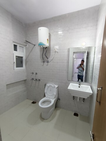 Bathroom in 2 BHK Apartment at Sarita Vihar – for Rent