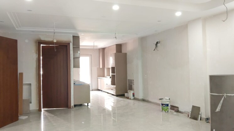 Room, sector 4 3 Bedroom 250 Sq.Yd. Builder Floor In Sector 4 Gurgaon 9321221