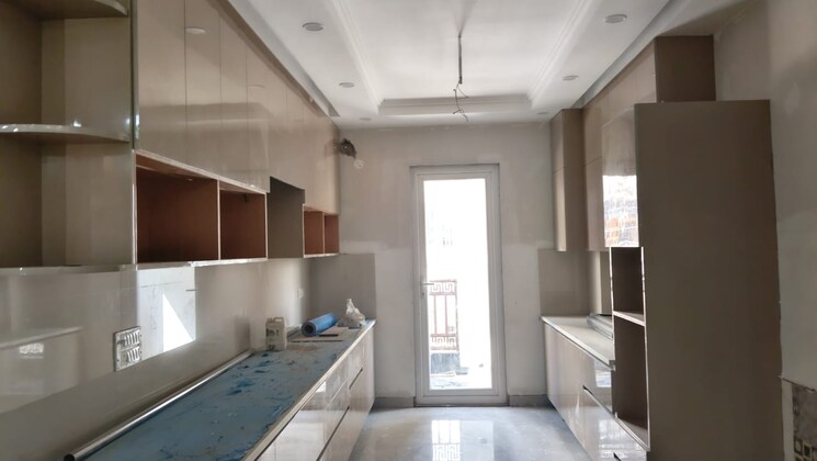 Kitchen, sector 4 3 Bedroom 250 Sq.Yd. Builder Floor In Sector 4 Gurgaon 9321221