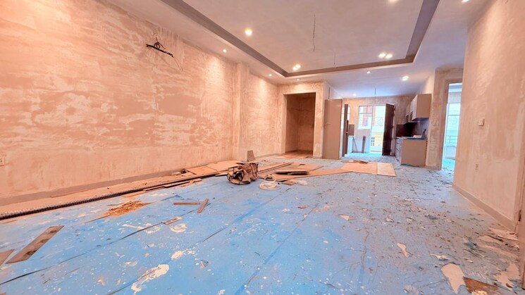 Room, sector 4 3 Bedroom 250 Sq.Yd. Builder Floor In Sector 4 Gurgaon 9321241