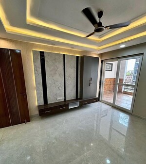 Room in 4 BHK Builder Floor at BP Homes, Sector 85 – for Sale