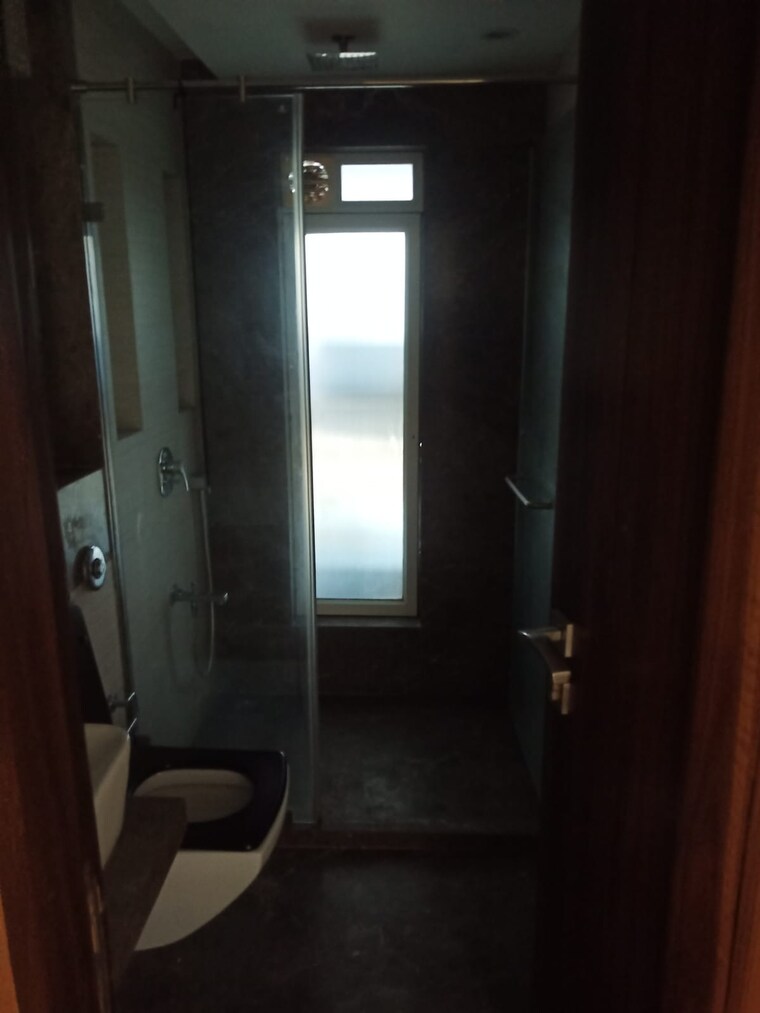 Bathroom, l-nagpal-jaswant-heights 3 Bedroom 1136 Sq.Ft. Apartment In Khar West Mumbai 9321259