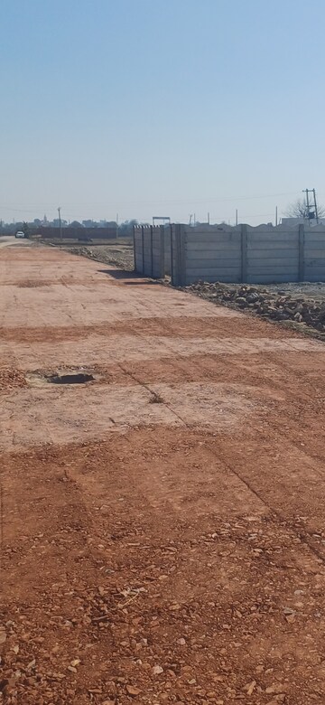  Plot For Sale in Jewar