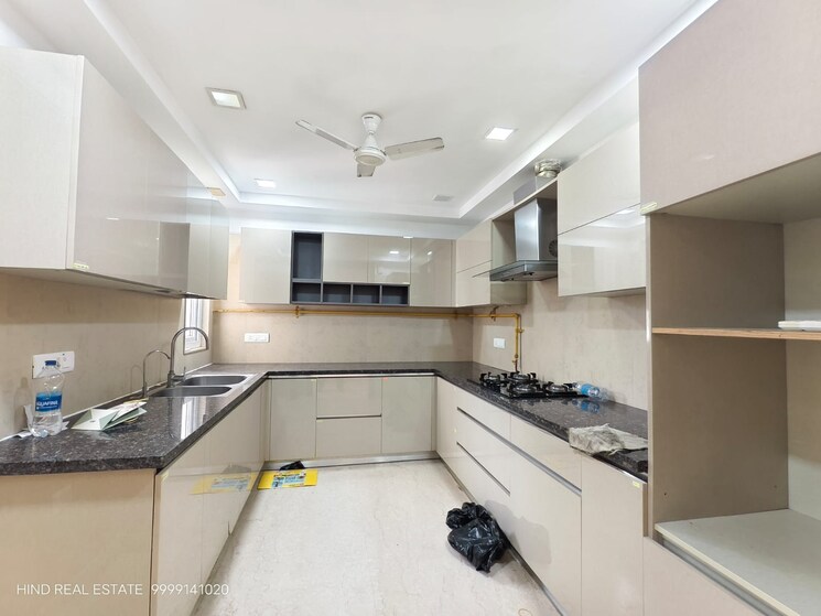 Kitchen, safdarjung enclave 3 Bedroom 1800 Sq.Ft. Builder Floor In Safdarjung Enclave Delhi 9321265