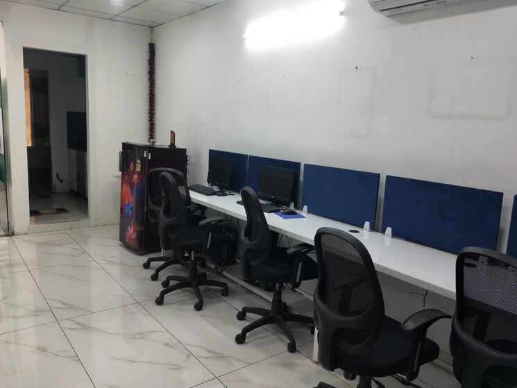 Team Area, motia-citi-royal-business-park Commercial Office Space 900 Sq.Ft. In Ambala Highway Zirakpur 9321286