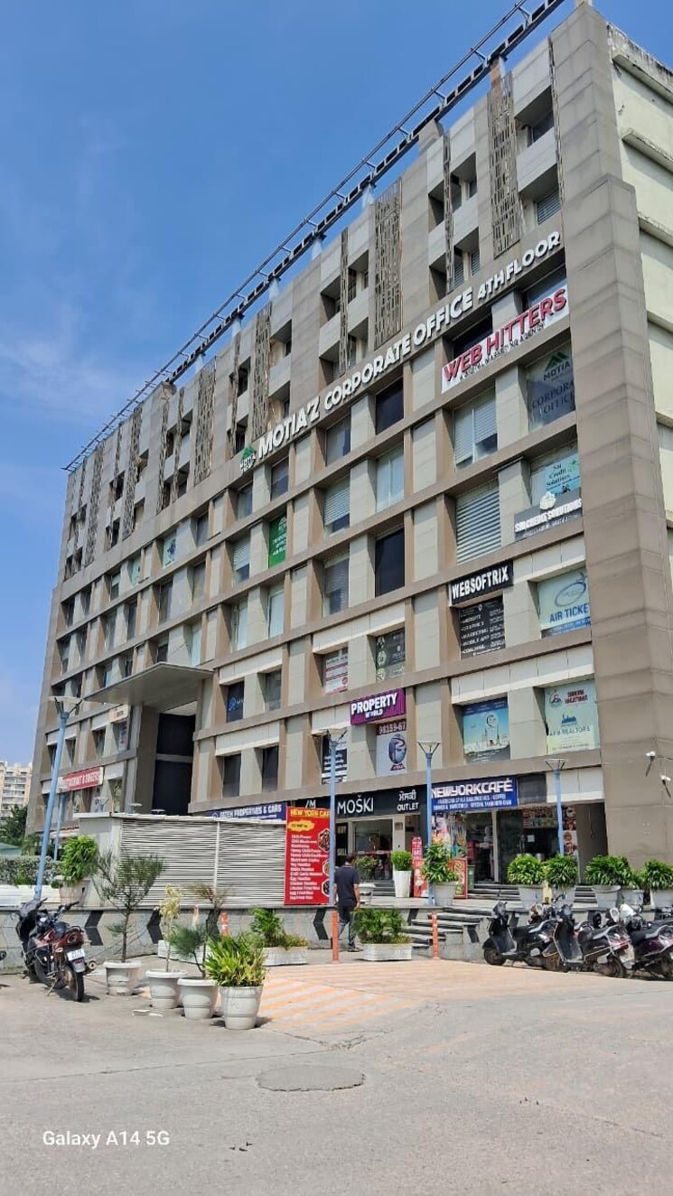 Exterior View, motia-citi-royal-business-park Commercial Office Space 900 Sq.Ft. In Ambala Highway Zirakpur 9321286