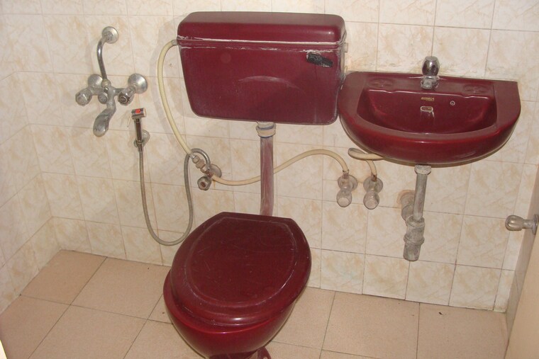 Bathroom, rt nagar 2 Bedroom 810 Sq.Ft. Independent House In Rt Nagar Bangalore 9321266