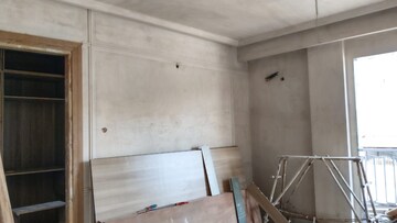 Furnished Amenities in 3 BHK Builder Floor at Sector 4 – for Sale