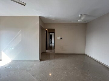 Room in 2 BHK Apartment at Kabra Centroid, Santacruz East – for Rent