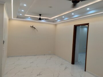 Room in 3 BHK Builder Floor at Sector 4 – for Sale
