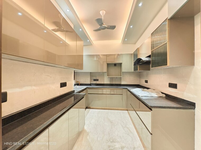 Kitchen, safdarjung enclave 3 Bedroom 1800 Sq.Ft. Builder Floor In Safdarjung Enclave Delhi 9321325