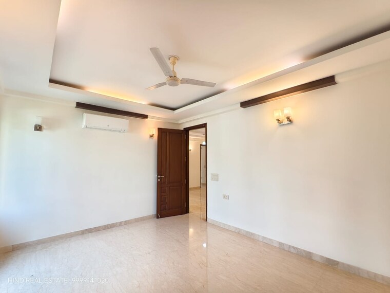 Room, safdarjung enclave 3 Bedroom 1800 Sq.Ft. Builder Floor In Safdarjung Enclave Delhi 9321325