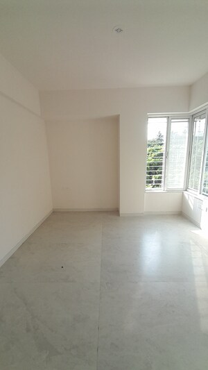 Furnished Amenities in 2.5 BHK Apartment at Senapati Bapat Road – for Sale