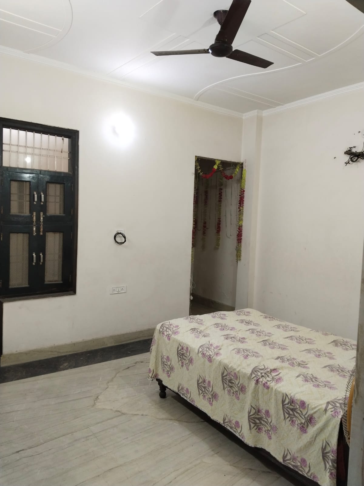 2 BHK Apartment For Rent in Batra Colony