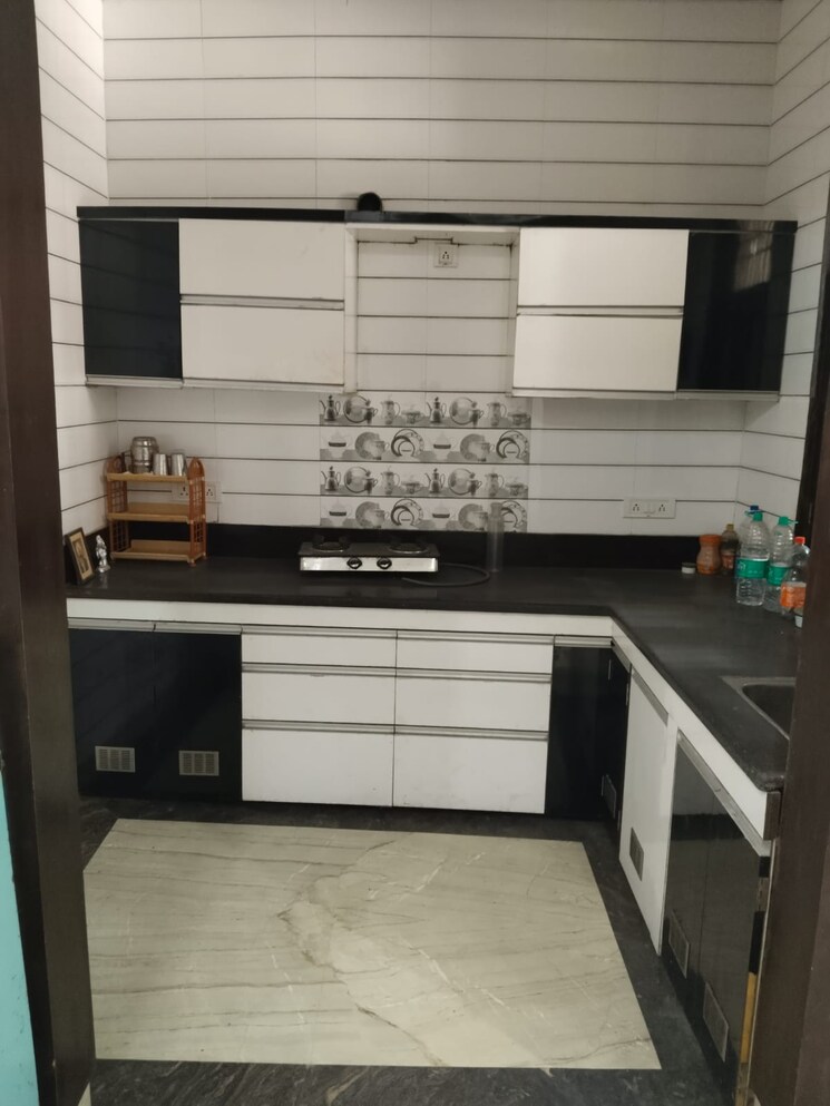 Kitchen, batra colony 2 Bedroom 180 Sq.Yd. Apartment In Batra Colony Sonipat 9321345