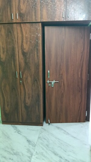 Furnished Amenities in 2 BHK Apartment at Banjara Hills – for Rent