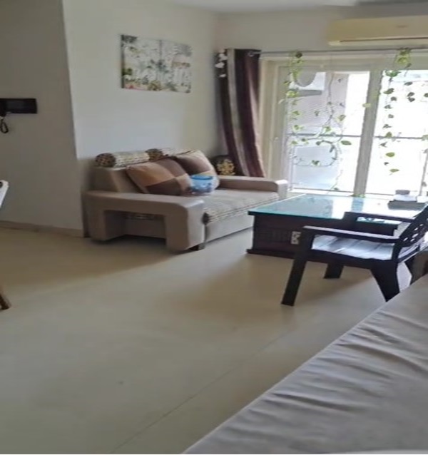 2 BHK Apartment For Rent in RNA Continental