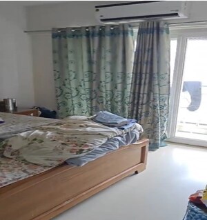 Bedroom in 2 BHK Apartment at RNA Continental, Chembur – for Rent