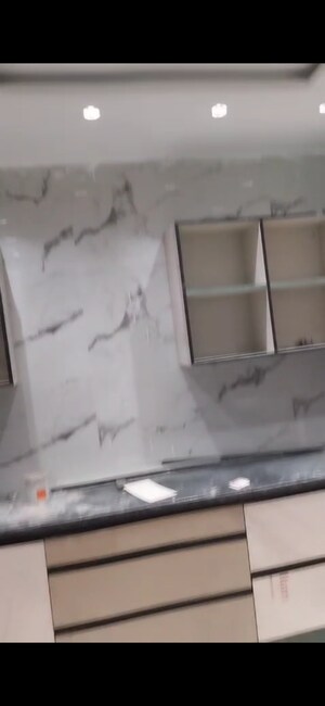 Furnished Amenities in 3 BHK Builder Floor at Karol Bagh – for Sale