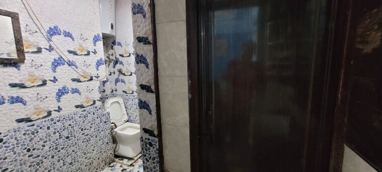 Bathroom, gda-aravali-apartment 2 Bedroom 800 Sq.Ft. Apartment In Dabur Chowk Ghaziabad 9321384