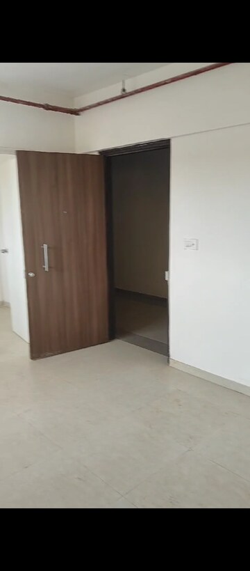 Room in 1 BHK Apartment at Regency Estate, Dombivli East – for Rent