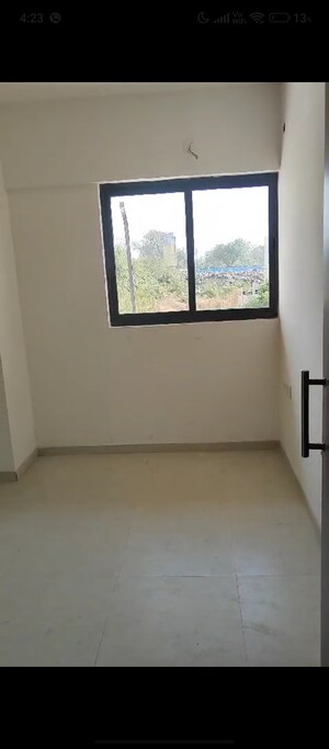 Room in 1 BHK Apartment at Regency Estate, Dombivli East – for Rent