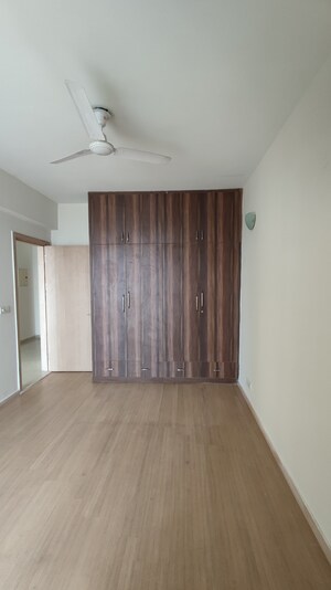 Room in 4 BHK Apartment at DLF New Town Heights I, Sector 90 – for Sale