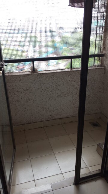 1 BHK Apartment For Sale in Vijay Garden, Ghodbunder Road