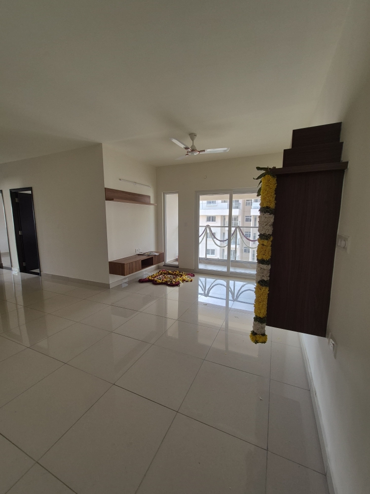 3 BHK + Study Room Apartment For Rent in Provident Park Square