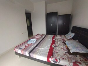 Bedroom in 2.5 BHK Apartment at Manavsthal Heights, Andheri East – for Rent