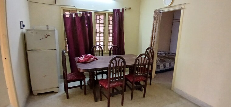 Gym, rt nagar 2 Bedroom 950 Sq.Ft. Apartment In Rt Nagar Bangalore 9321599