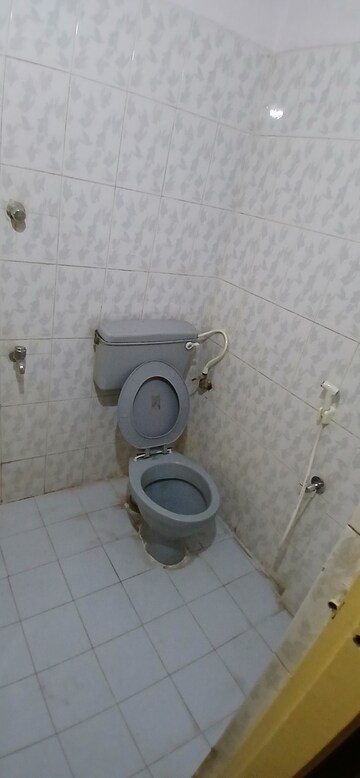 Bathroom in 2 BHK Apartment at Rt Nagar – for Rent