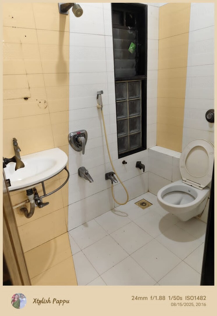 Bathroom, goregaon west 6 Bedroom 3000 Sq.Ft. Villa In Goregaon West Mumbai 9321592