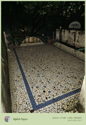 Bedroom in 6 BHK Villa at Goregaon West – for Rent