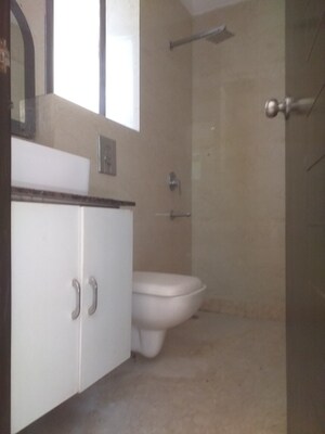 Bathroom in 3 BHK Builder Floor at East Patel Nagar – for Rent