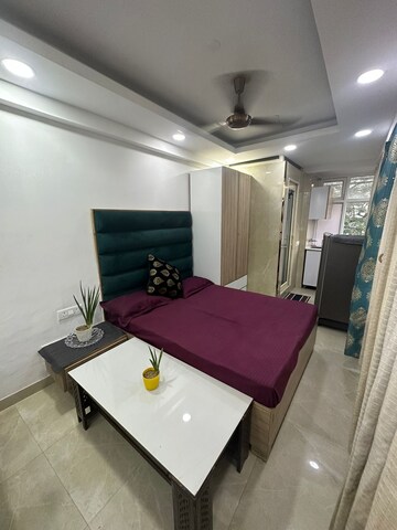 Studio Builder Floor For Rent in South Extension I