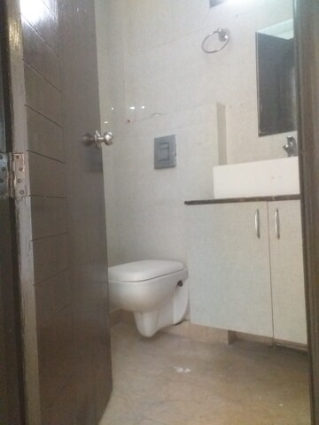 Bathroom in 3 BHK Builder Floor at East Patel Nagar – for Rent