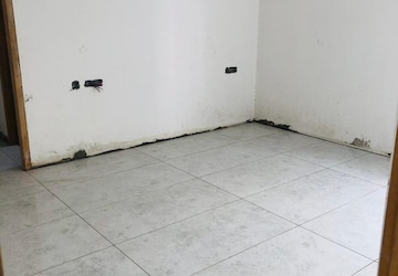 Room in 3 BHK Apartment at Banjara Hills – for Sale